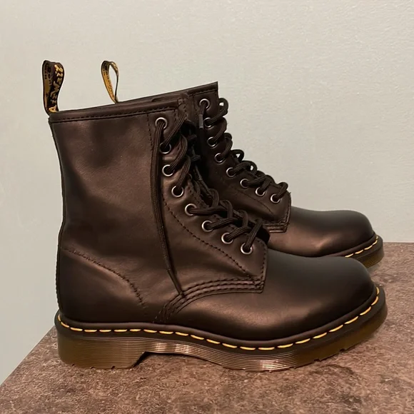 Dr. Martens Women’s 1460 W Black Nappa 8 Eye Boot - Picture 5 of 9